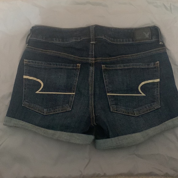American Eagle - Super Stretch Midi Short - Size 6 - Picture 3 of 4